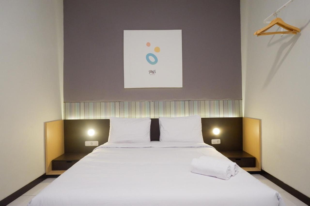 Sans Hotel Good Wish Semarang Jomblang Екстериор снимка